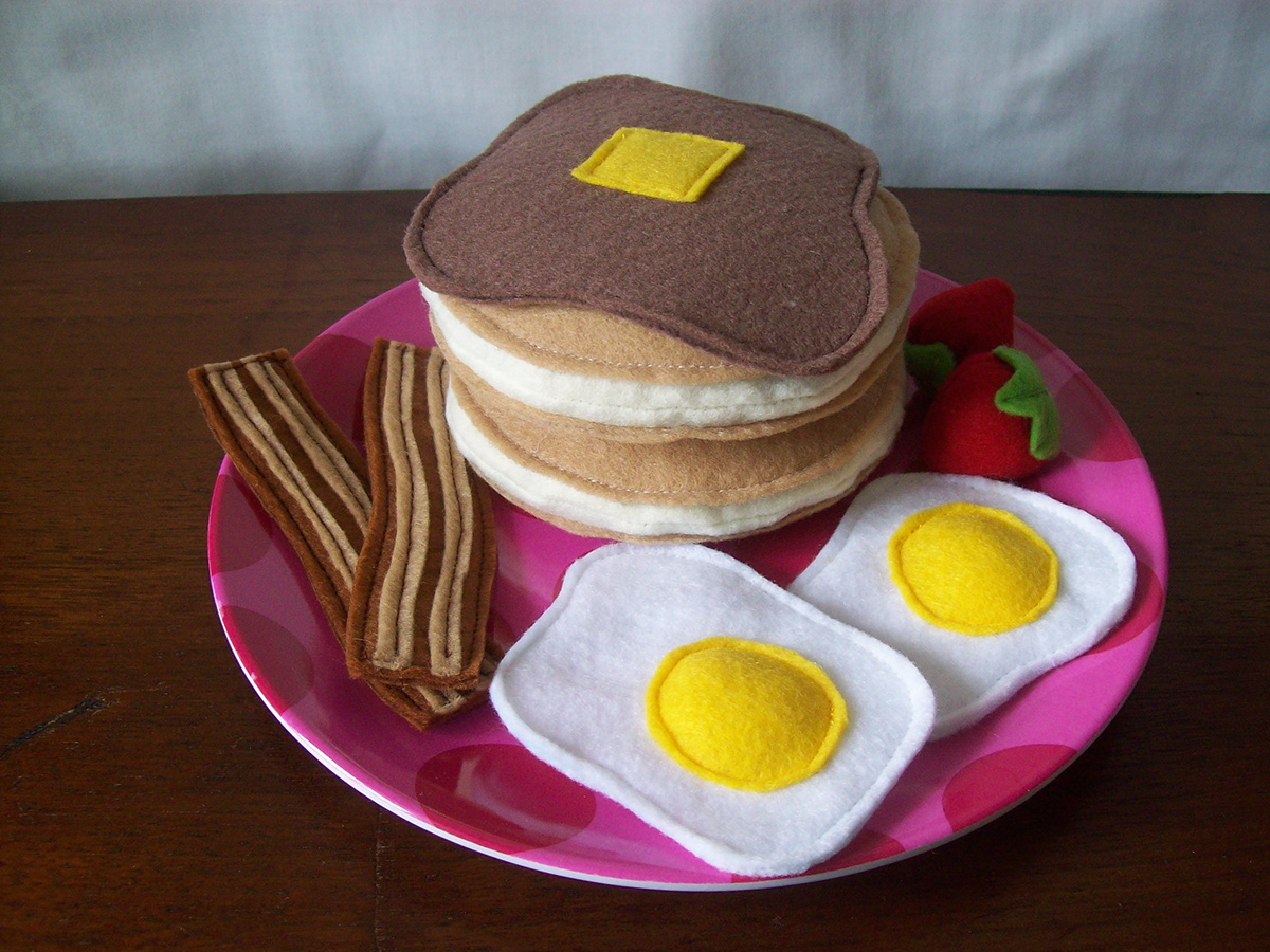 breakfast playfood feltfood toyfood kitchen kids bacon eggs pancakes Tortilla taco poached   deviled