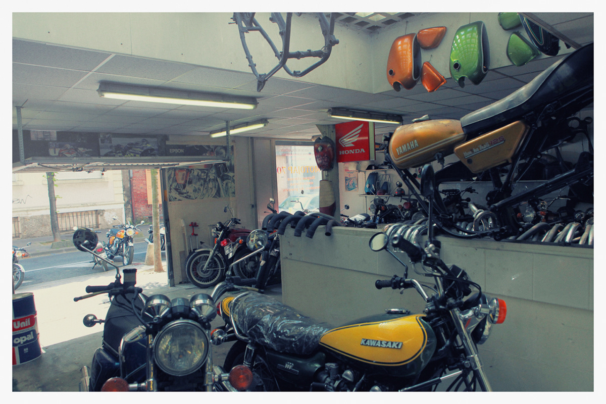 motorcycles Honda Suzuki Kawasaki cafe racer Moto Ancienne garage