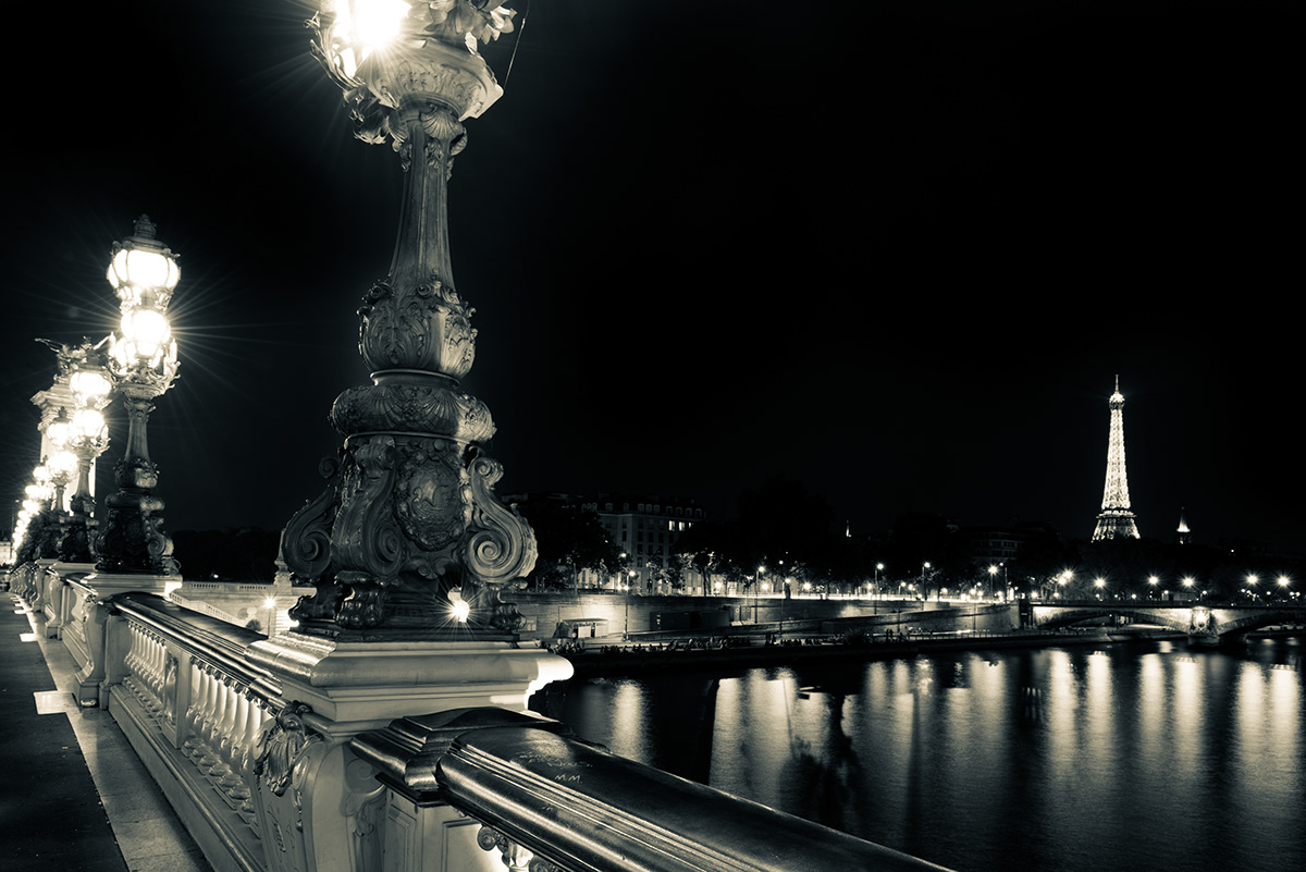 Paris night photograpy batman gotham