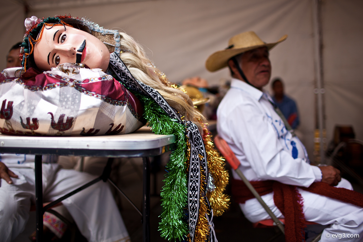 mexico bicentennial Preparations women Make Up customes celebration festivity