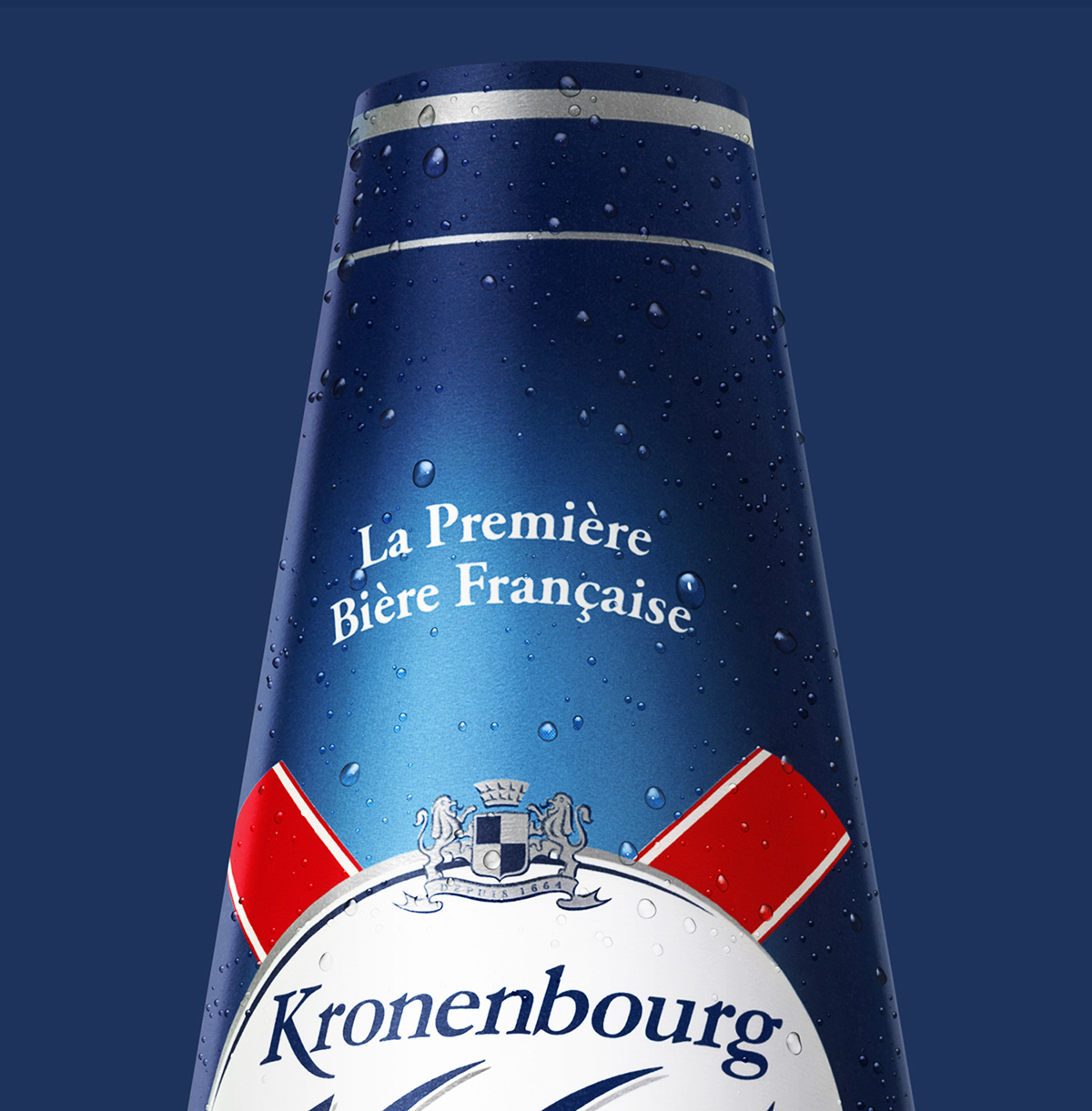 Souverein CGI 3D postproduction Carlsberg bottle beer Packshot luminous creative imaging fedde souverein
