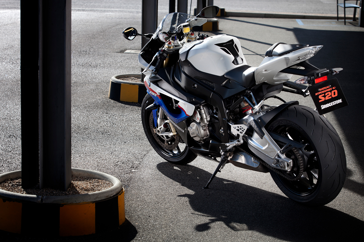 Bridgestone Tyres BMW Honda yamaha Suzuki Kawasaki Dynamic Pictures On Board Pictures