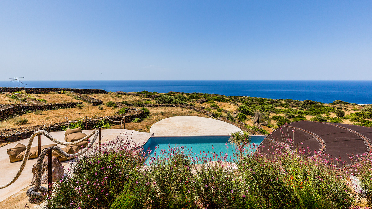 Dammuso garden luxuryrentalhouse pantelleria Pool sicily swimming