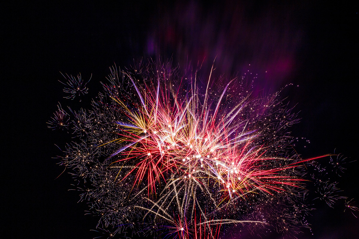 Adobe Portfolio photo firework big colorful long exposure