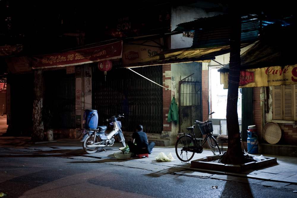 night hanoi portrait vietnam