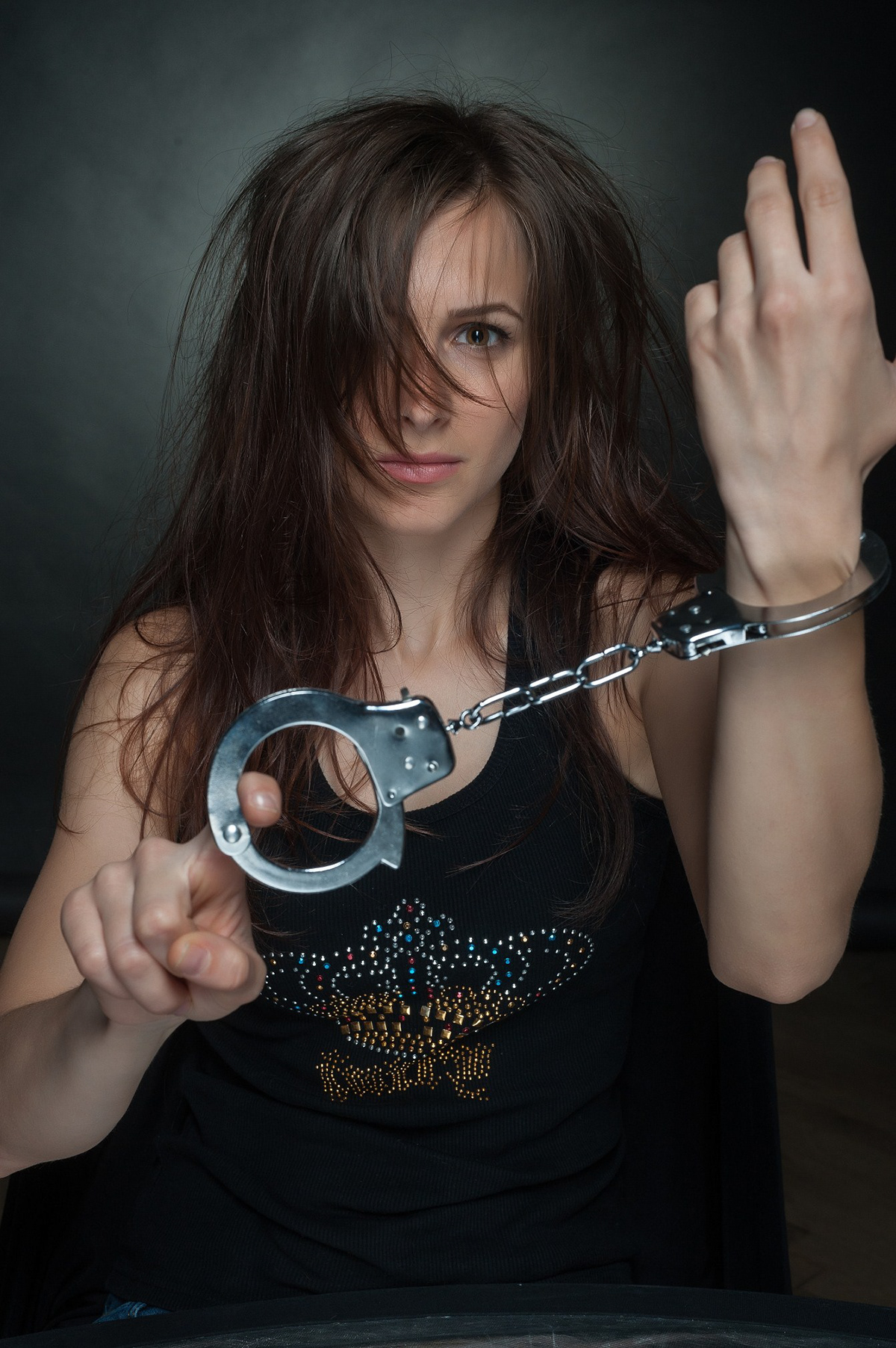 studio handcuffs  dirty  ramona  jian  Robert  chirileanu  photodesign.ro