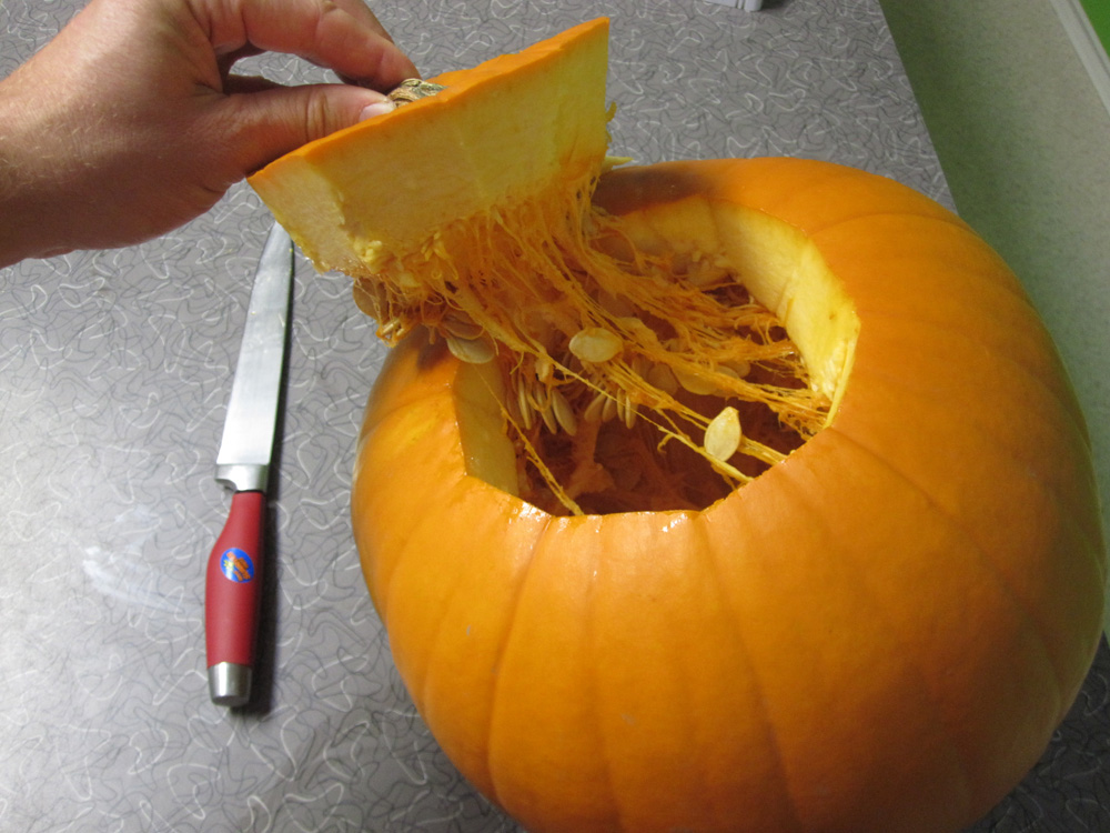 pumpkin knife helloween