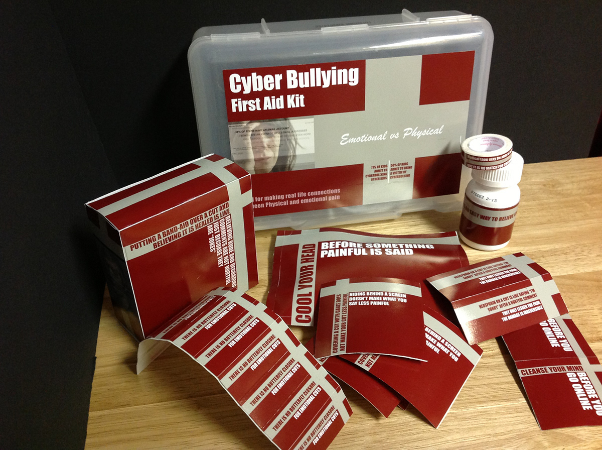 3D piece awareness cyber bullying