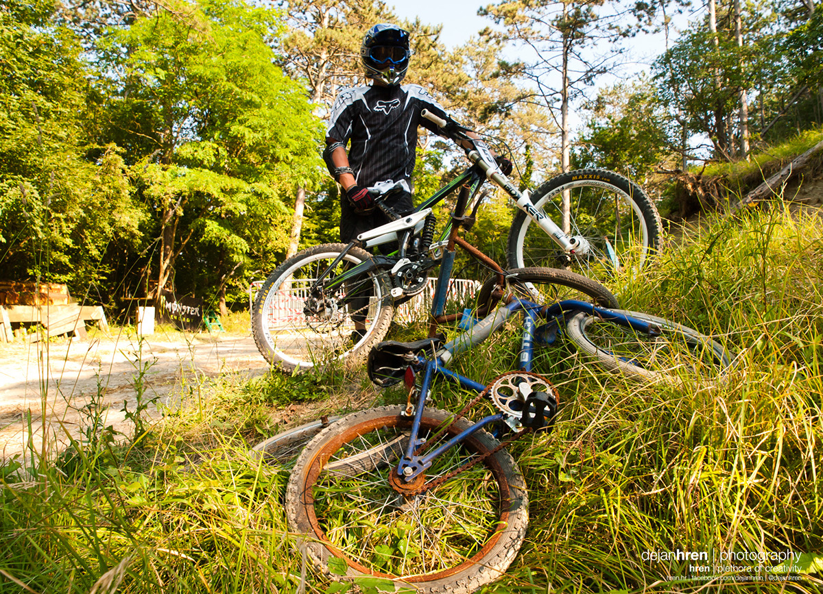 downhill Bicycle extreme Bike rider riders hill adrenaline buzet istria Croatia weekend