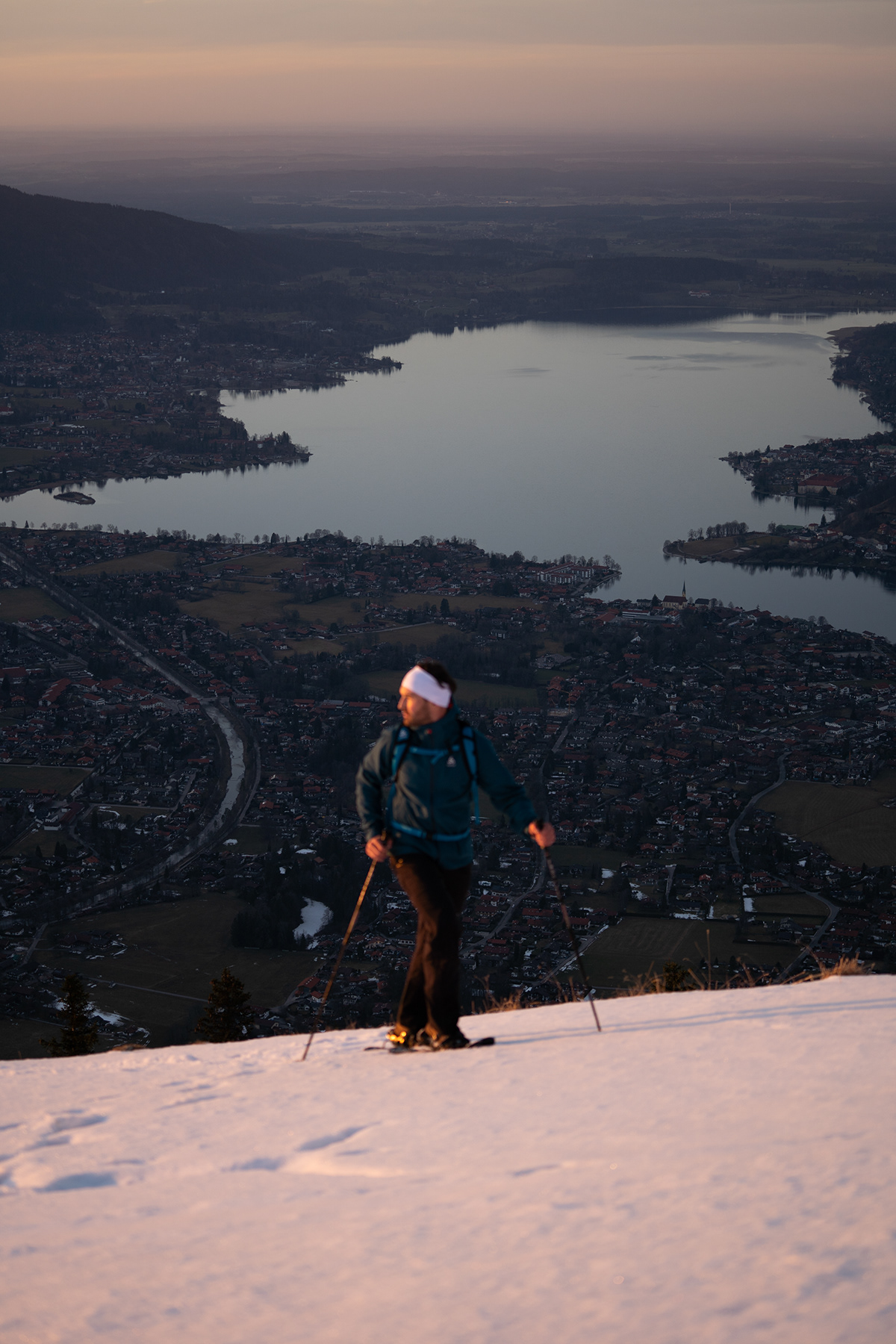 Bavaria hiking odlo schneeschuhwandern snowshoehiking snowshoeing München munich photographer sportphotographer
