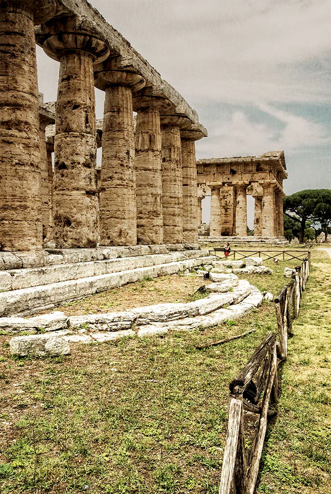 ruins archeology Campania Italy Magna Grecia excavations