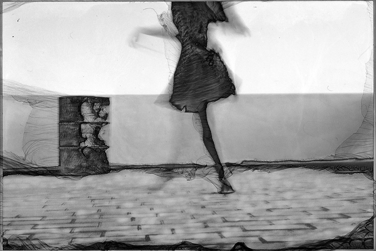DANCE   solarized black and white