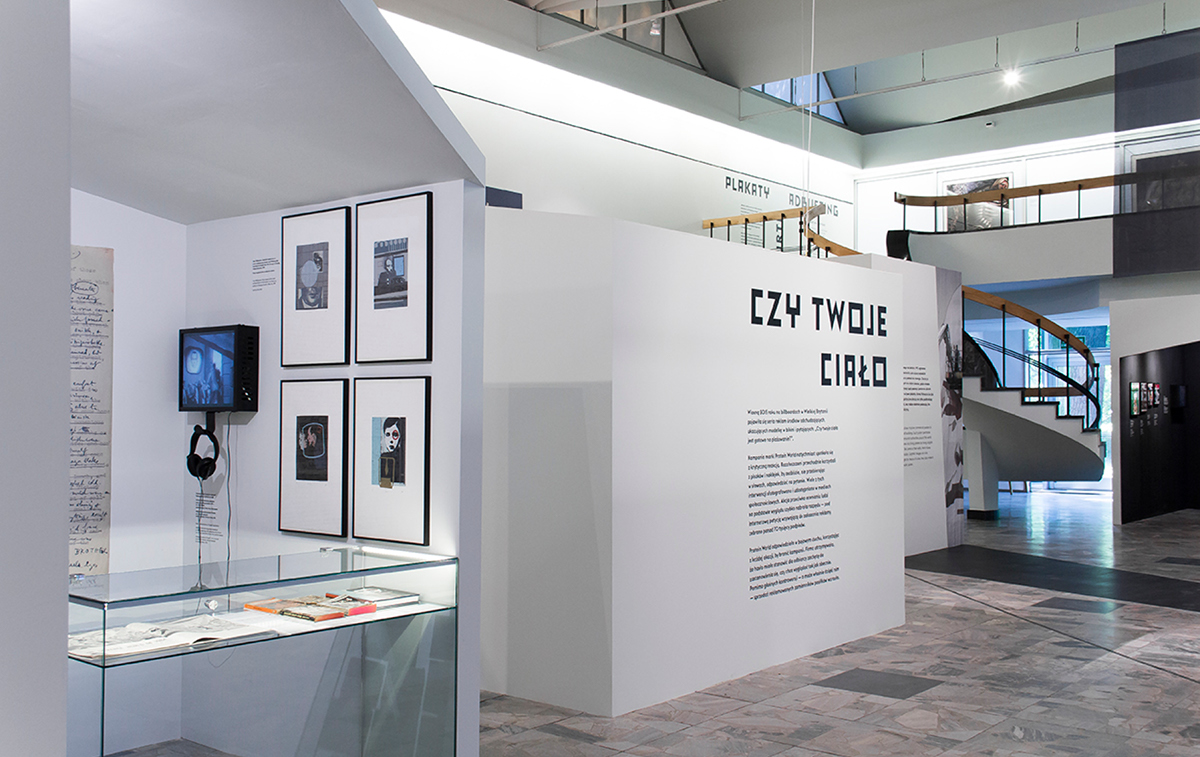 poster warsawa design Biennale Exhibition  podpunkt warsaw museum