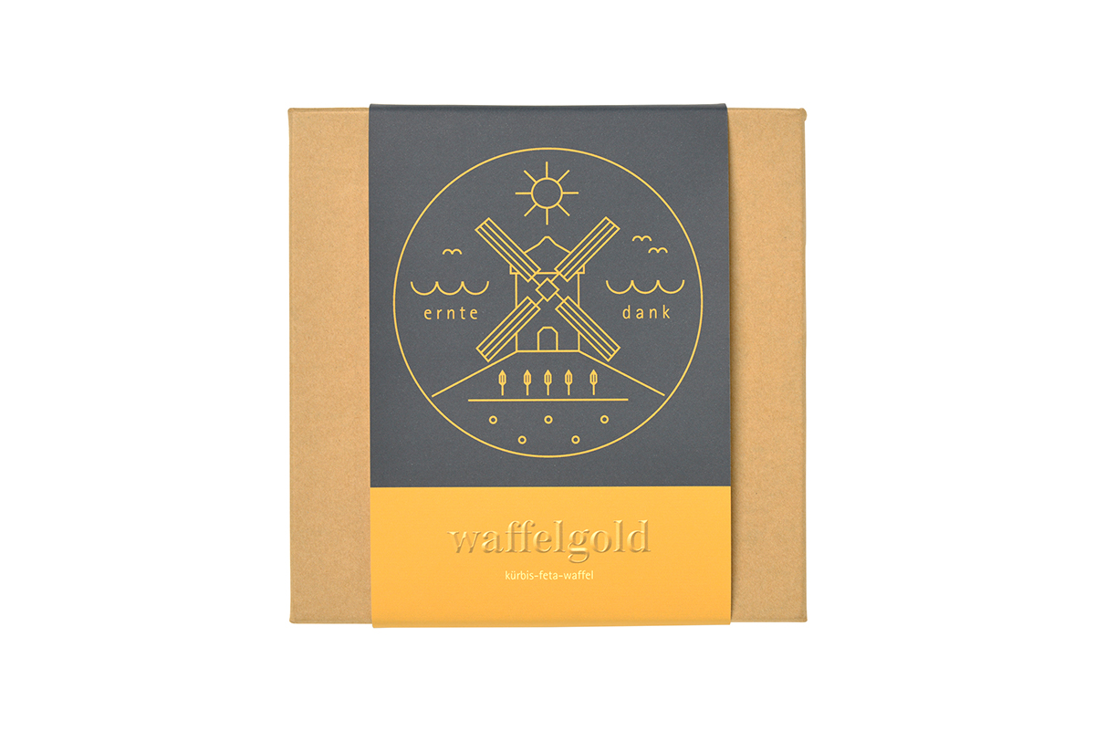 waffelgold raphaelaheuer Packaging design Waffles graphicdesign ILLUSTRATION  tradition Patterns golden