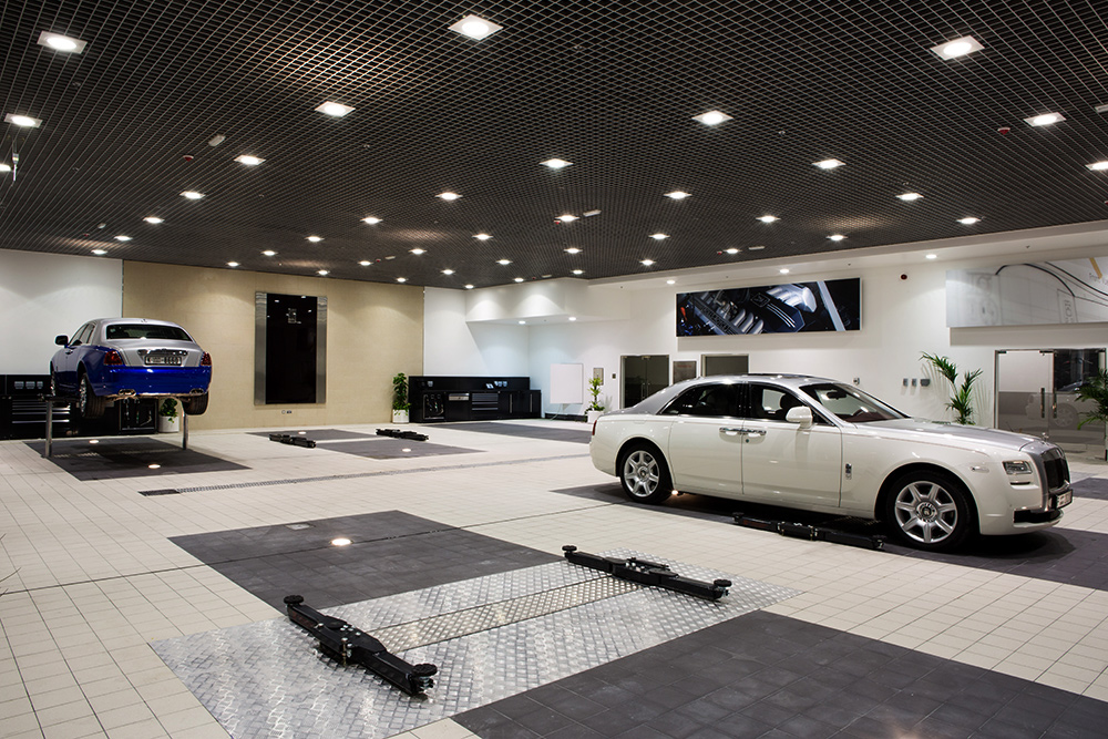 rolls royce showroom aftersales services