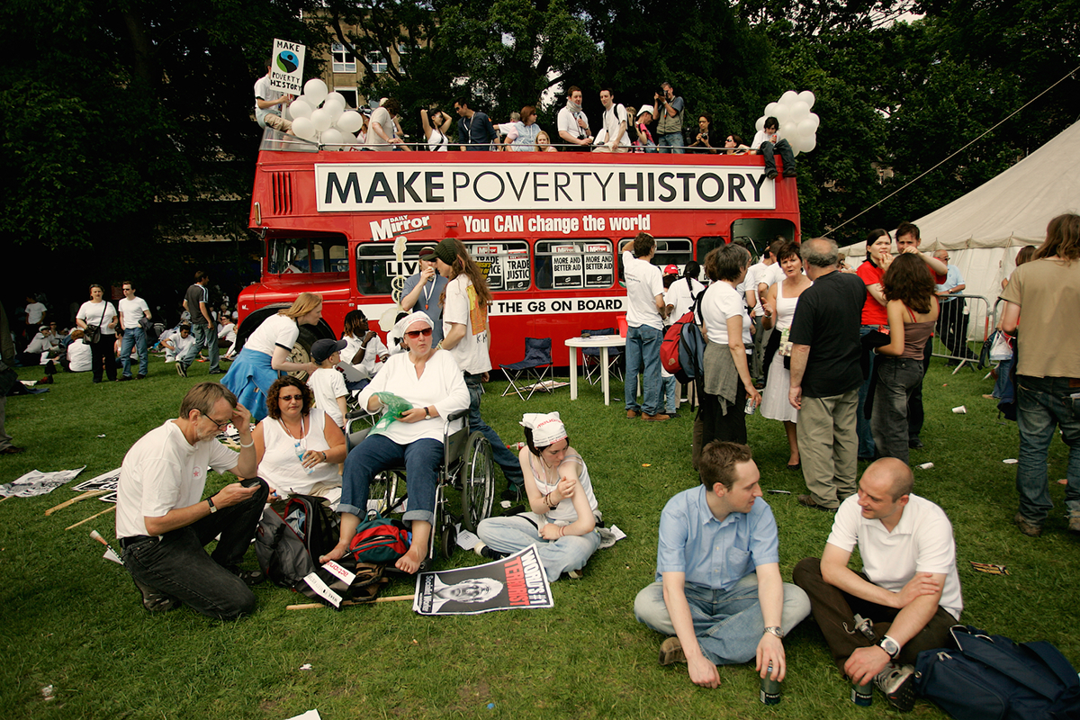 make Poverty history edinburgh march campaign protest White