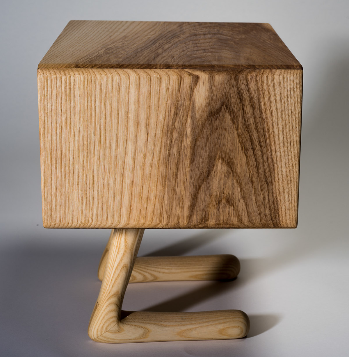 wood Joinery cabinet Bedside Table box miter carcass joinery