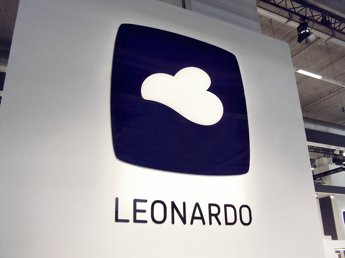 Leonardo branding  logo mark cloud Chevin Typeface type symbol blue White redesign rebranding identity Corprorate Design