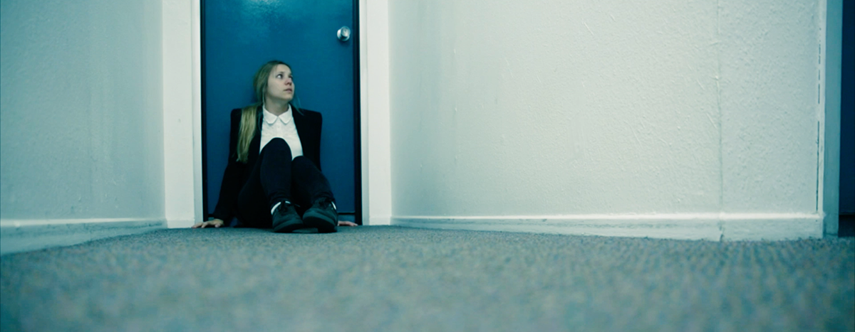 bzz weird thriller spooky blue blonde girl bug criminal Office shortfilm studentwork