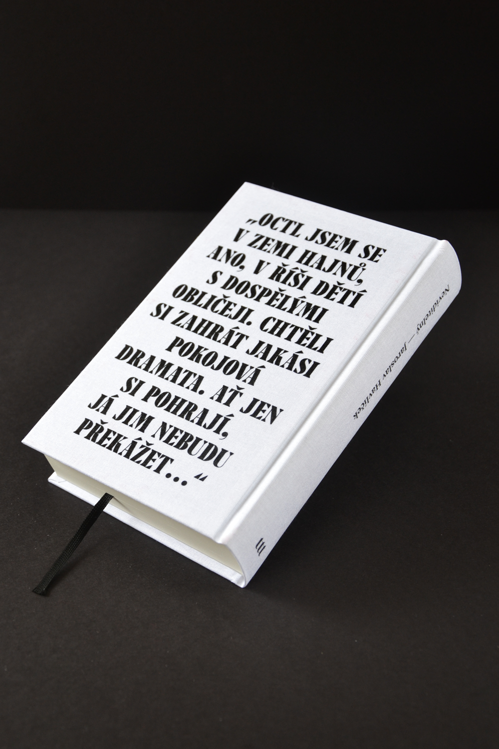 neviditelný psychological typography   novel Cloth Binding black and white minimalistic Take Take Take book briefcasetype