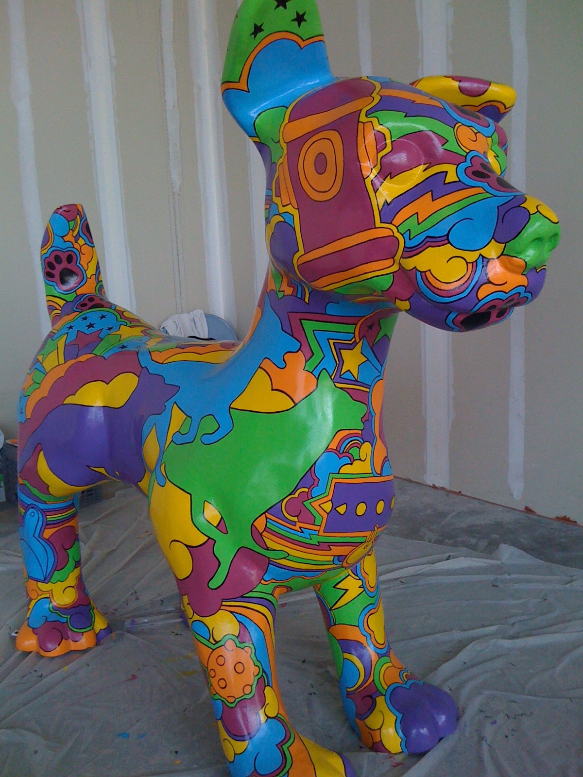 dog sculpture paint large scale 3D public art graphic