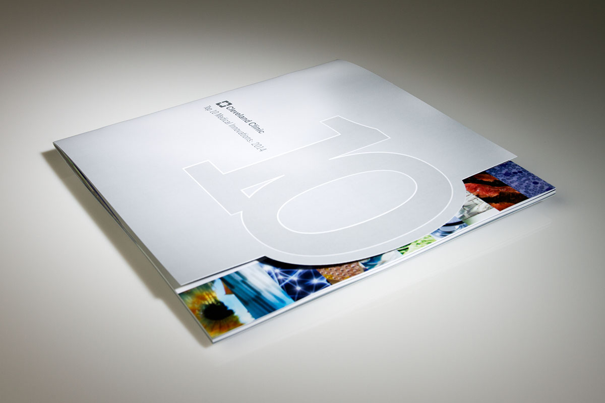 Adobe Portfolio brochure gloss Diecut