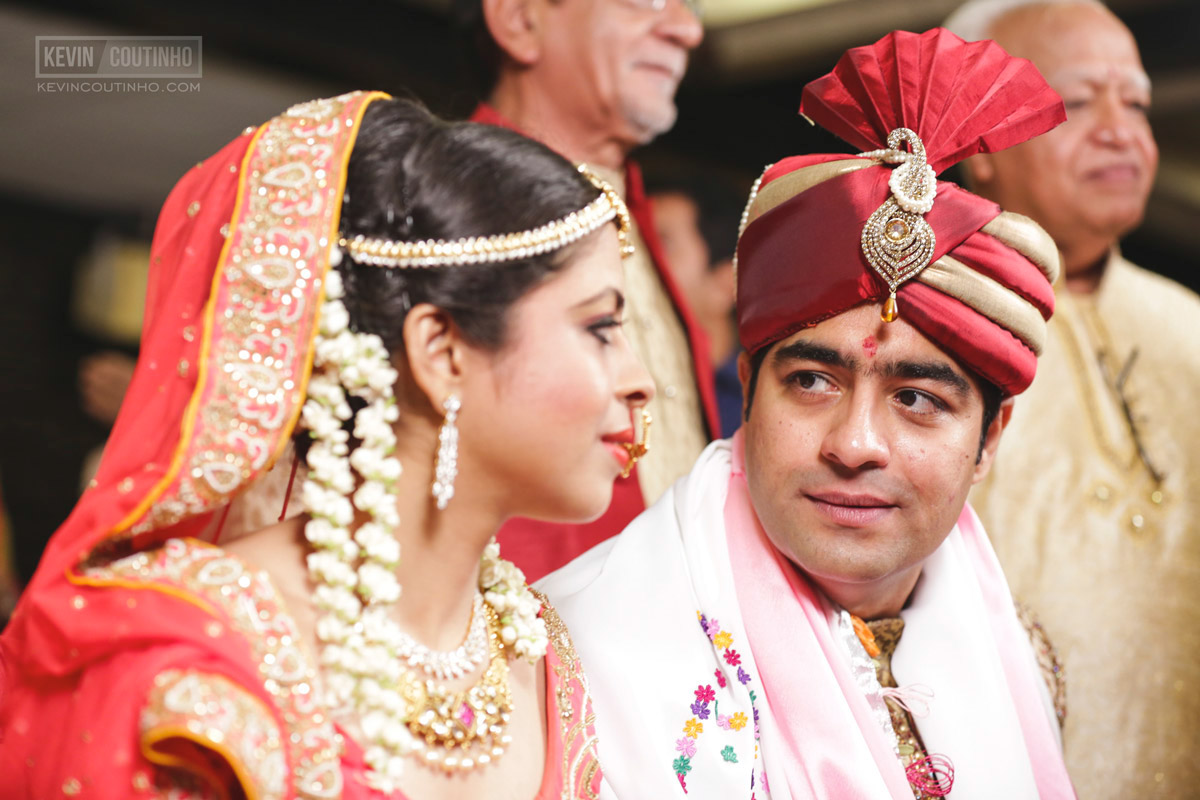 wedding MUMBAI candid photographer stylish sindhi couple elegant