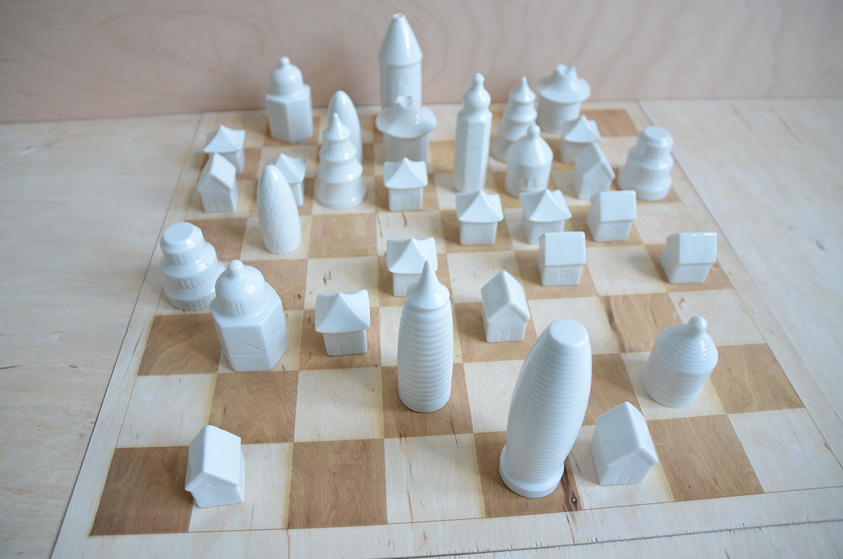 porcelain chess game toys chessboard play town city Urbanismus present