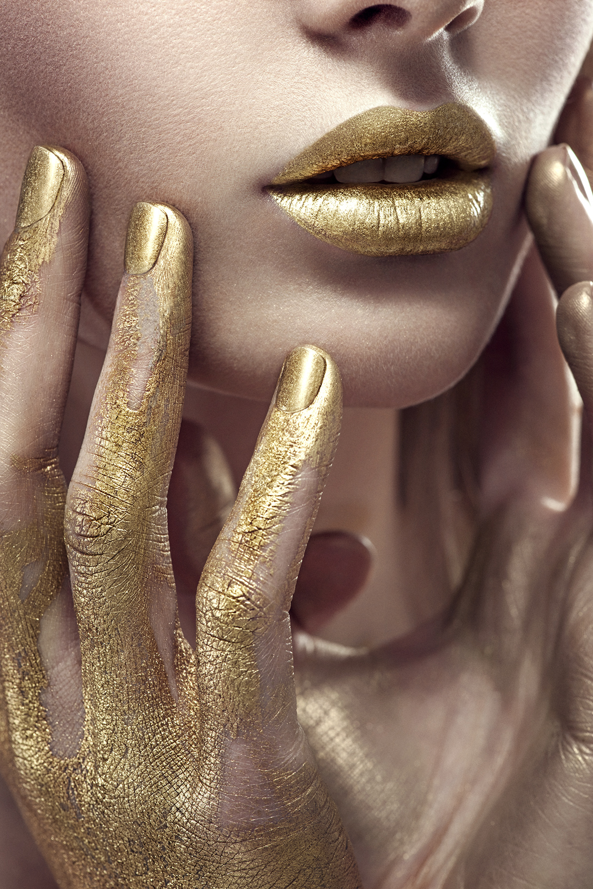 Adobe Portfolio retouch skinretouch beauty Photography  gold closeup
