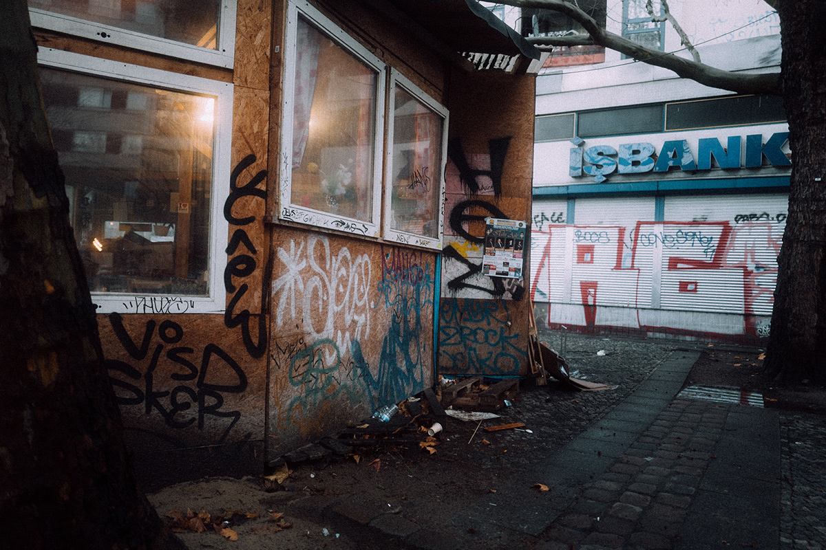 35mm berlin Documentary  Leica leica q lifestyle mood night streetphotography voigtlaender