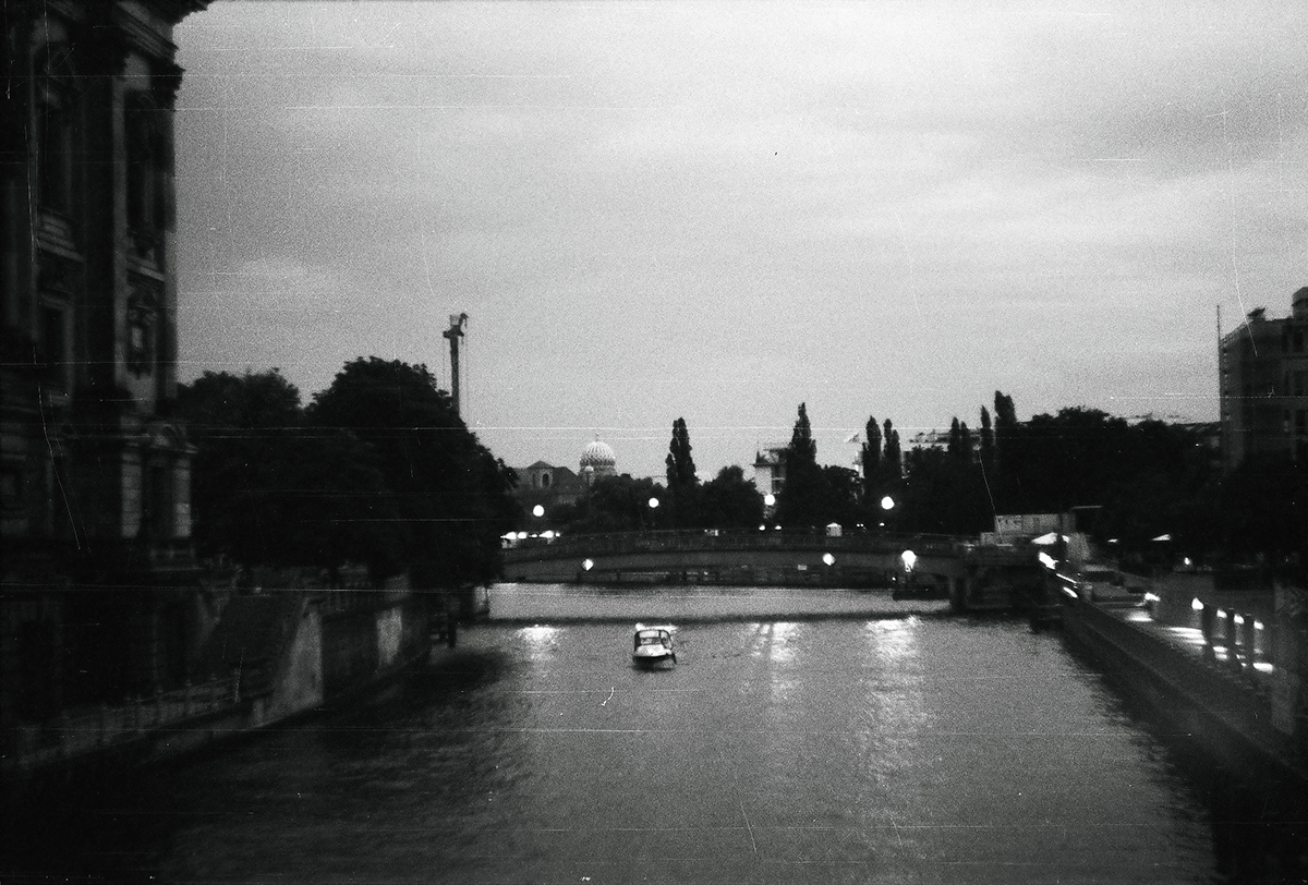 berlin germany analog grain 35mm black and white zenit Landscape portrait city people