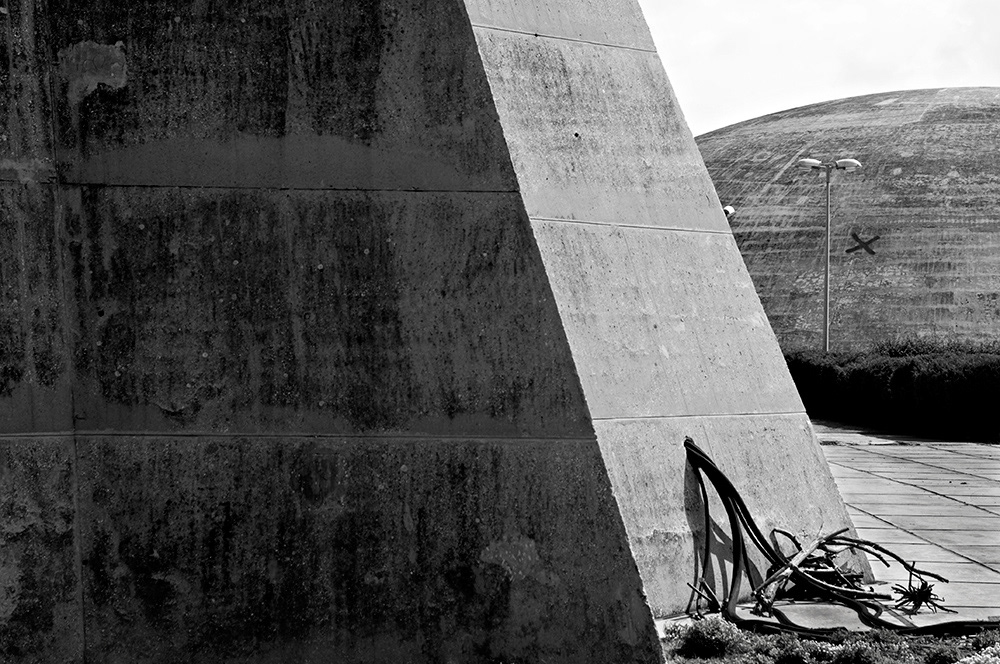 Oscar Niemeyer architects Famous people brasilia middle east mediterranean Urban Projects uncomplete work social development famous designers Landmarks concrete panoramas little planets seventies