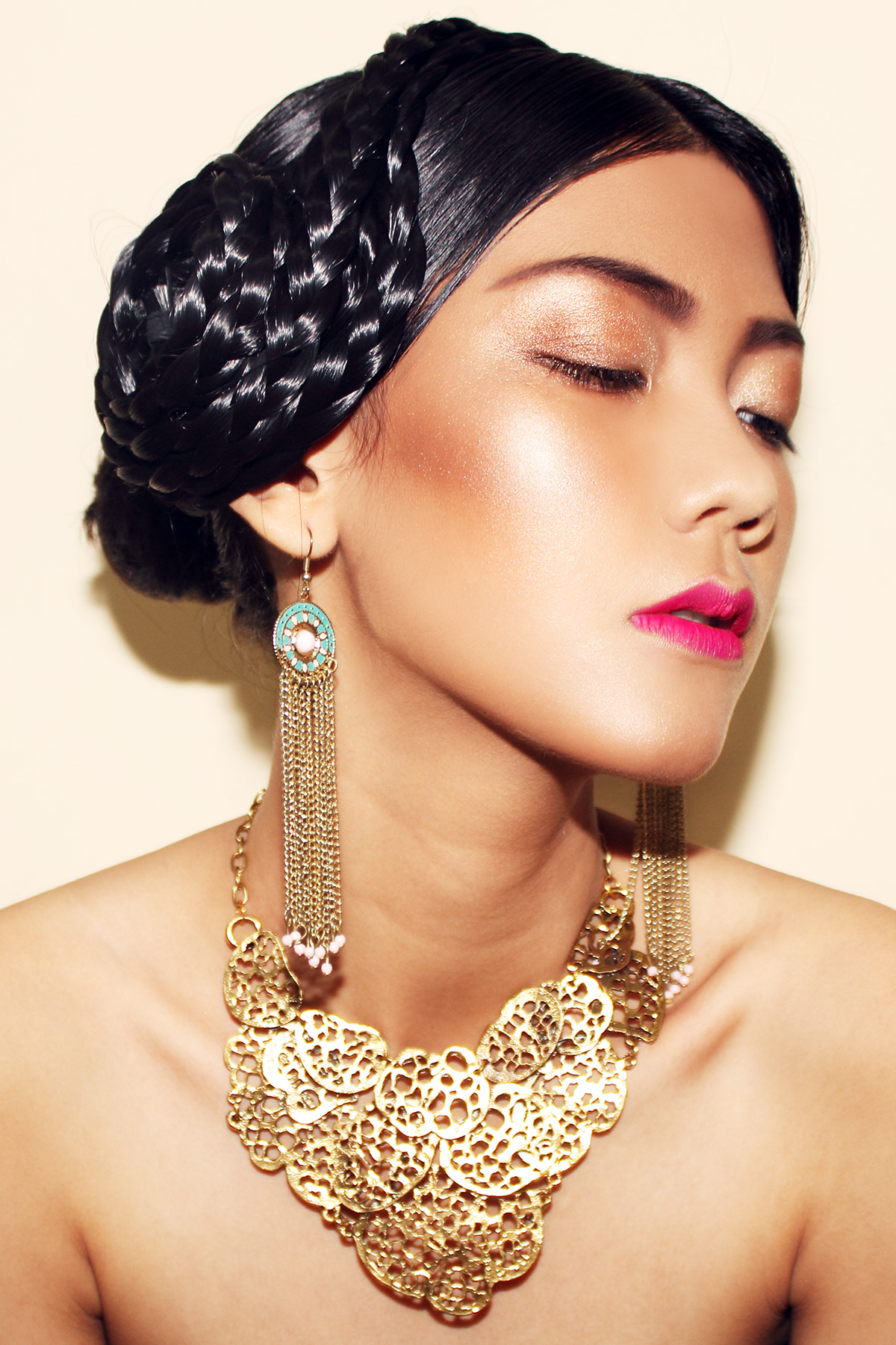 glowy gold GOLDIE indonesia tan skin Jewellery model agnes girl makeup