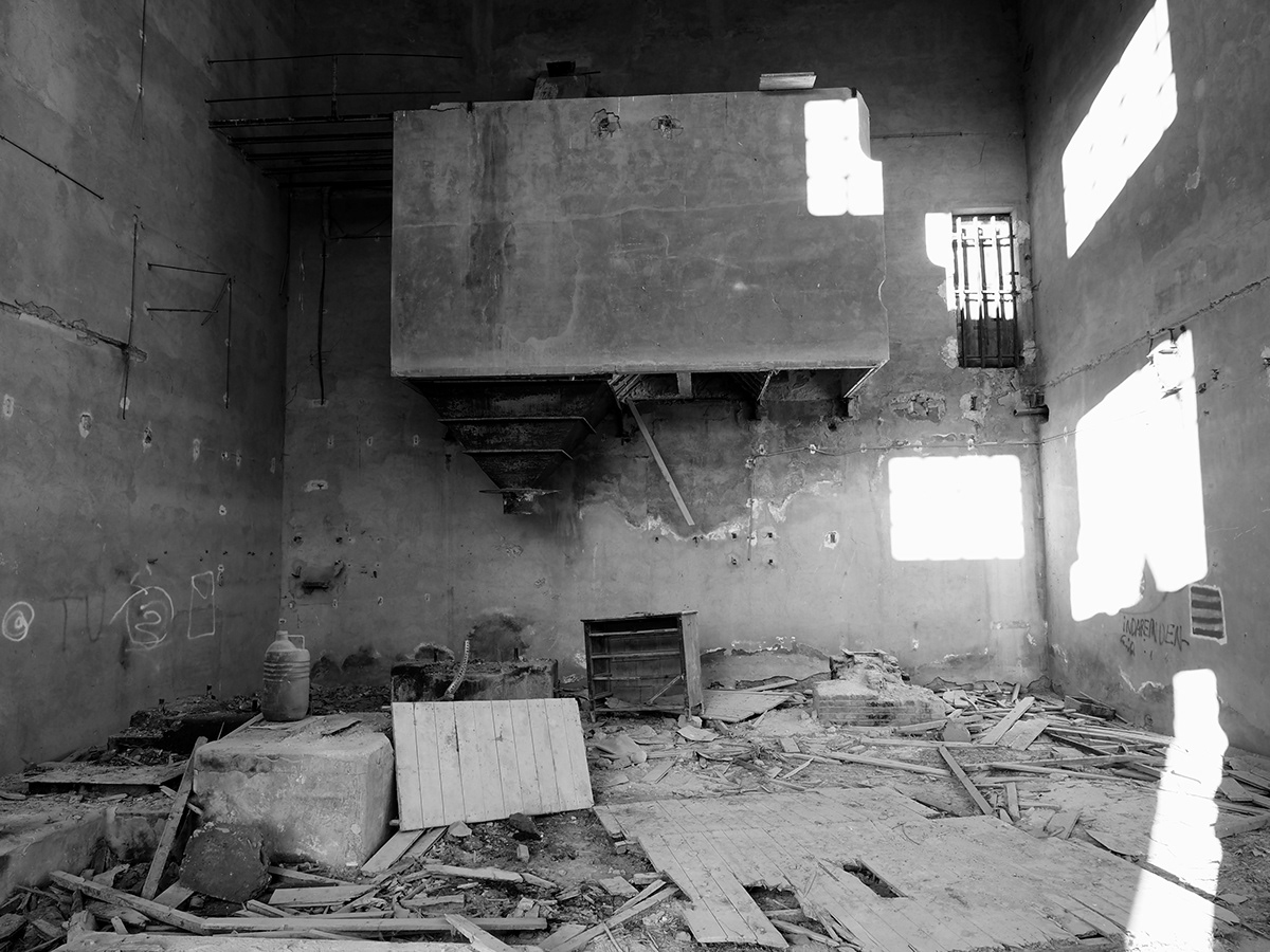 Fabrica abandoned black and white gotic Terror Documentary  photografy monochrome urbex