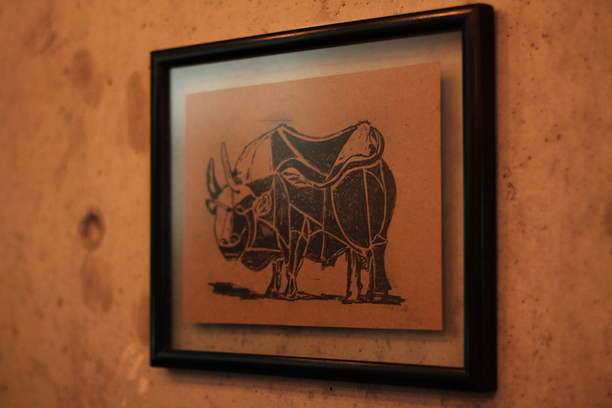 Picasso bull lithography print reproduction metal