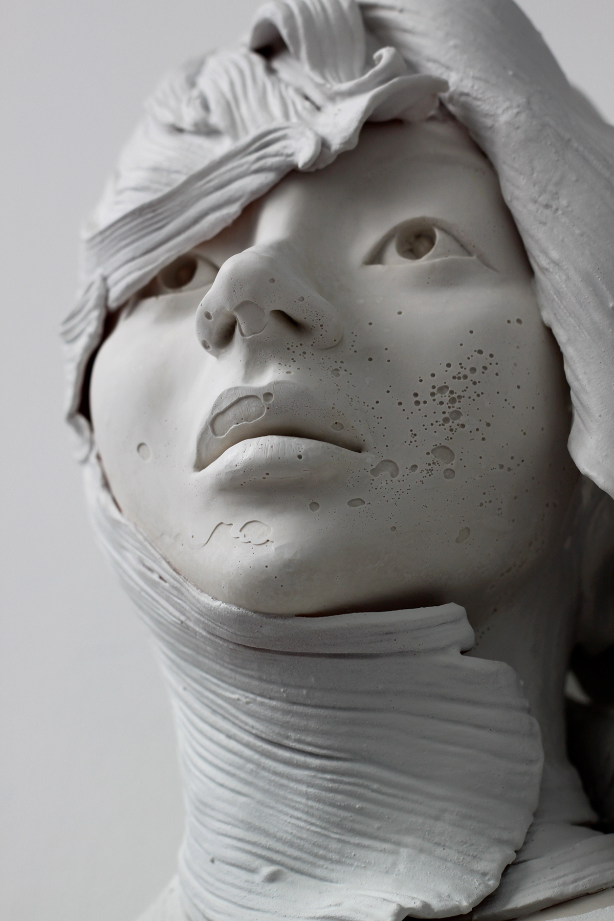 sculpture  art figurative clay bust pearl gosia