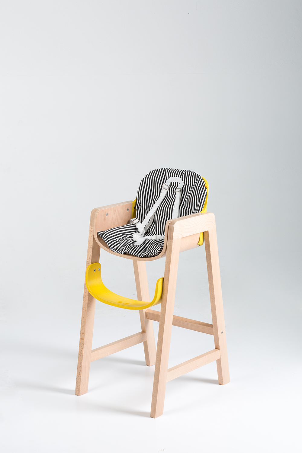 children´s high chair high chair Emma bent wood wooden chair dining chair yellow chair child wood