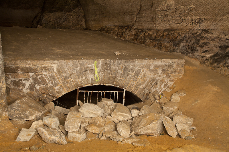 Urban underground quarry carrière urbex foantje lost forgotten decay hidden bel air