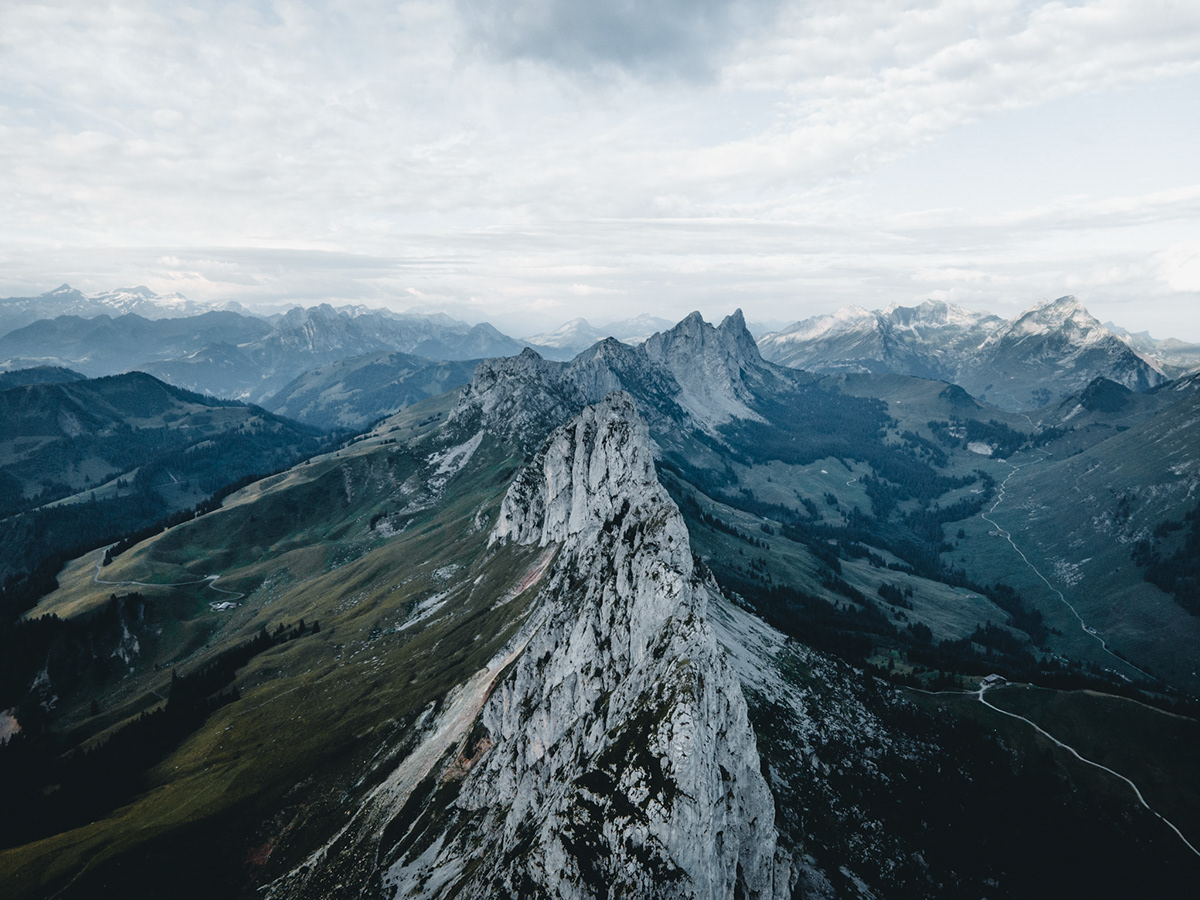 Adobe Portfolio Droneshots Landscape Landschaft Landschaftsfotografie Mavicair Alpen gastlosen Schweiz Switzerland