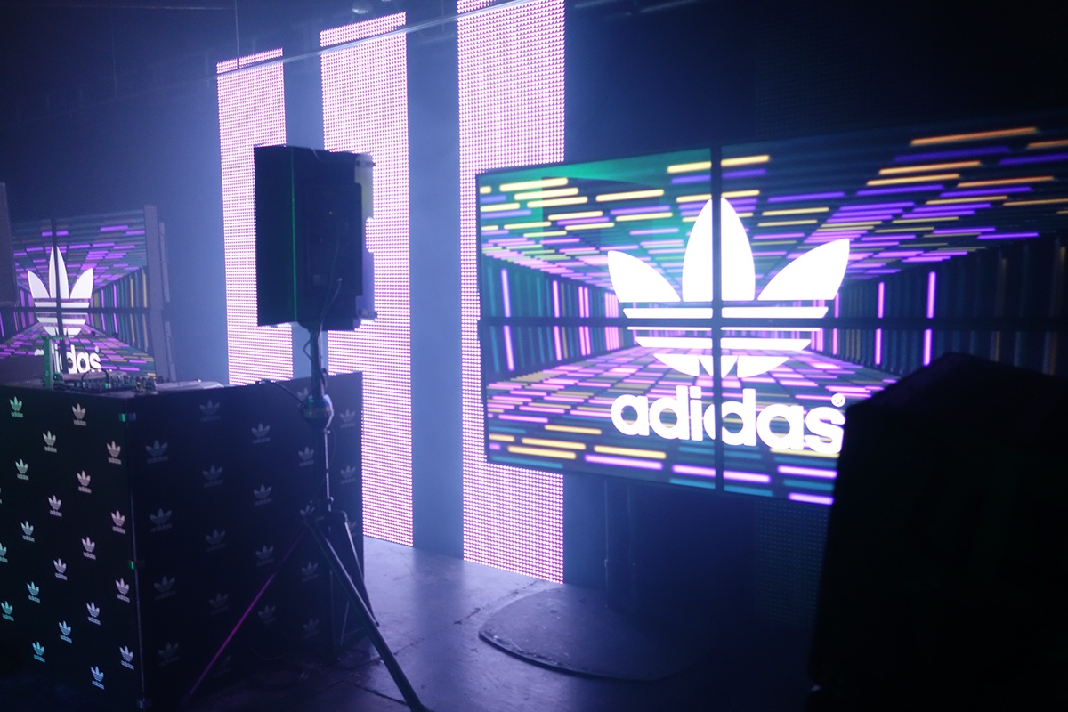 adidas adidas original respect the west STAGE DESIGN VJ pixel mapping projection mapping