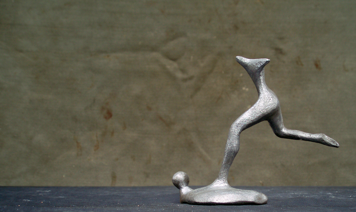 tin tin sculpture lead lead sculpture Miniature small football runner game serbian art wax model