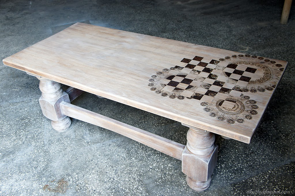 Coffee table chess pyrography DIY