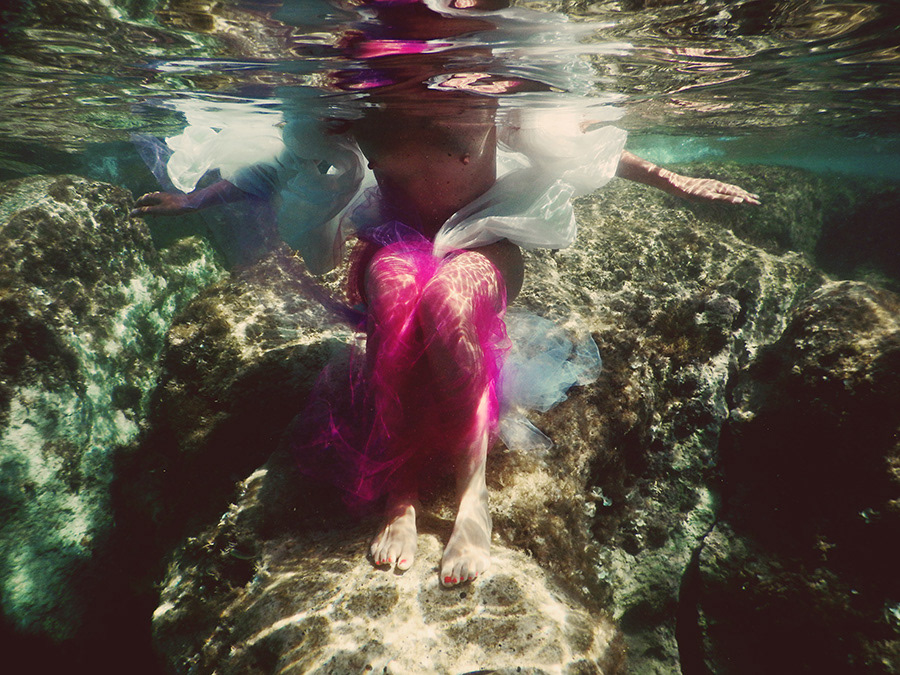 underwater Saudade art sea Ocean girl dress surreal oniric inspiration acqua oceano body naked