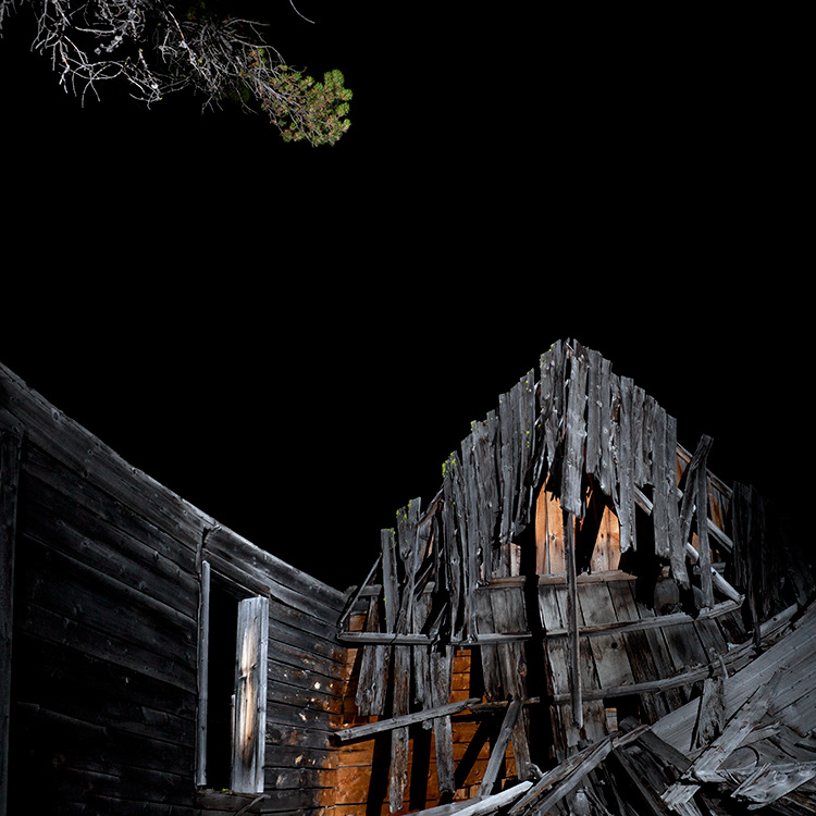 ghost towns night Montana haunt dark stars night photography creepy eerie