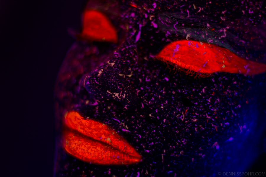 make-up blacklight glow bright colorful neon schwarzlicht art portrait face-painting
