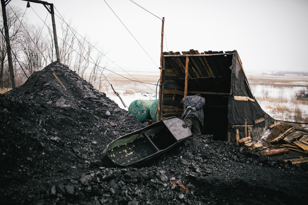 Work  Miners coal ukraine crisis mine private mine