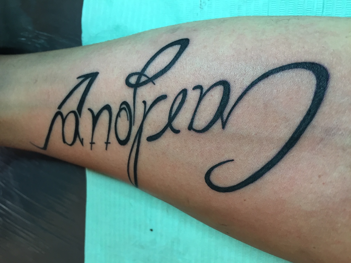 ambigram ambigramma flip script flipscript CARLOTTA ANDREA