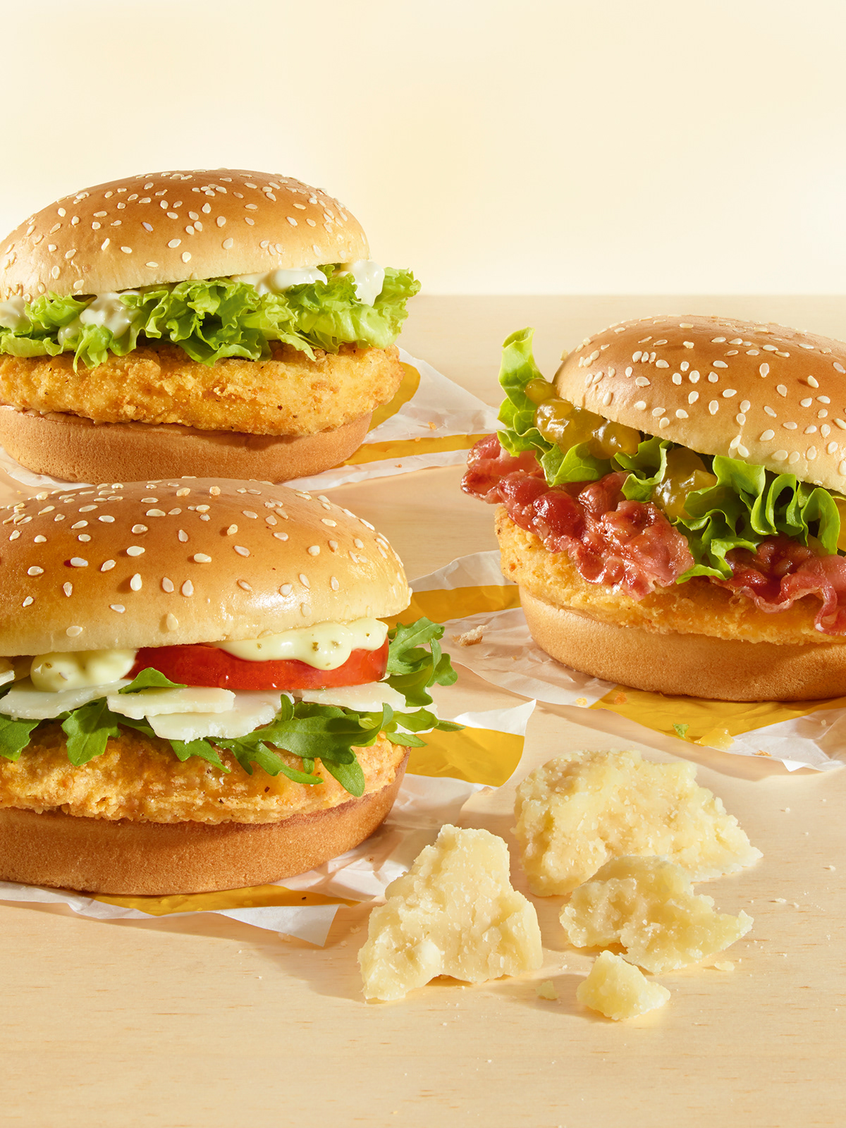 Chicken burgers mcdonald's hi-res stock photography and images - Alamy