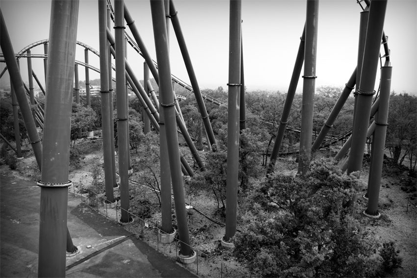 Perspective POINT OF VIEW structures roller coaster Angles black and white b/w shann imshann sandra berumen lines depth vanishing point