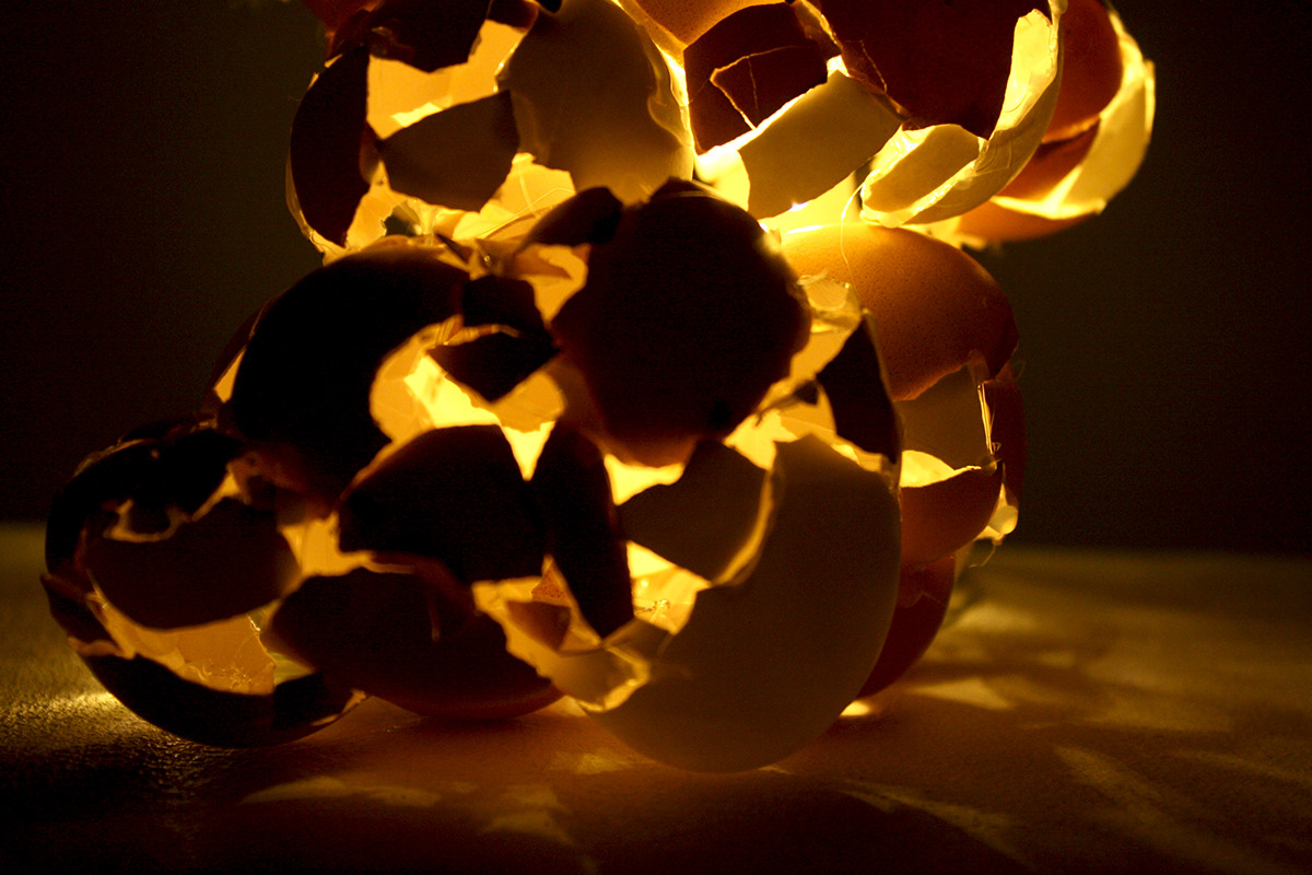 sculpture Kintsukuroi lighting light eggs